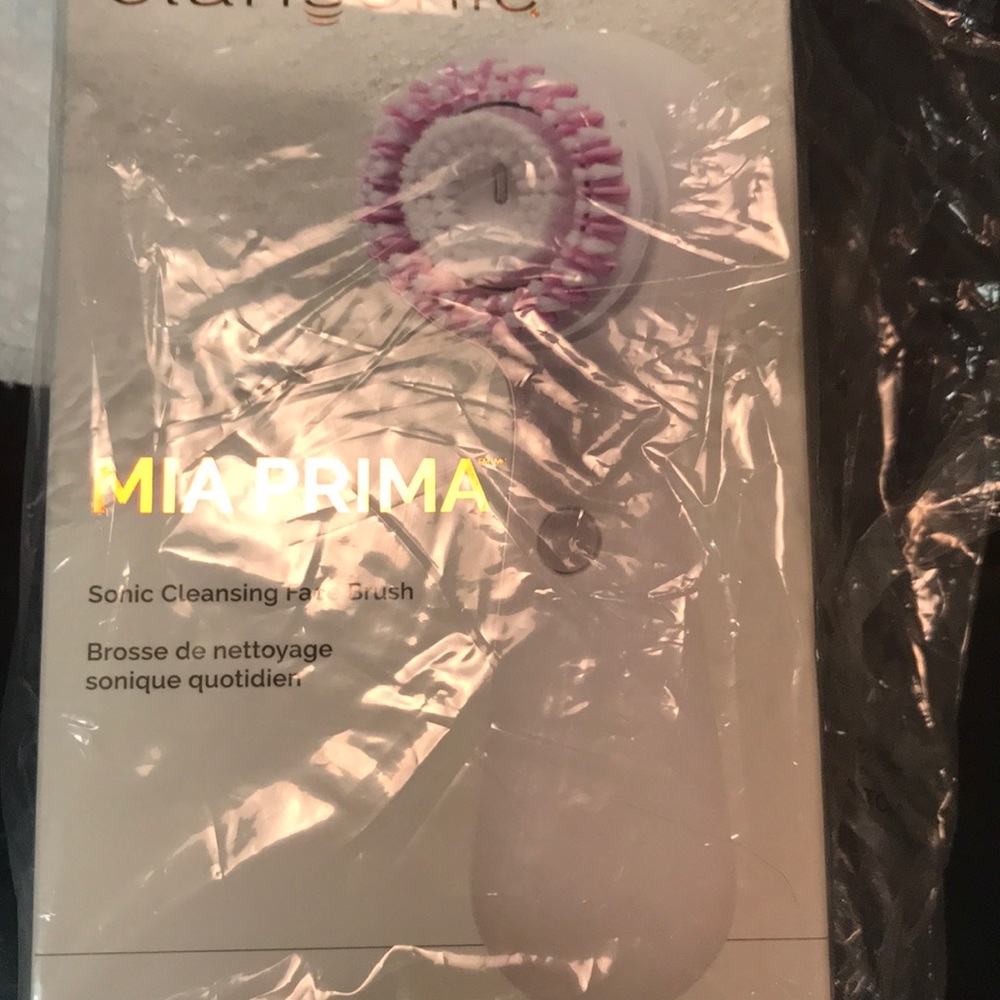 MIA PRIMA Clarisonic
